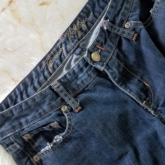 Tommy Hilfiger distressed women's jeans si… - Picture 5 of 11